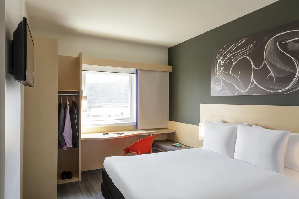 Ibis Queretaro Hotell Exteriör bild